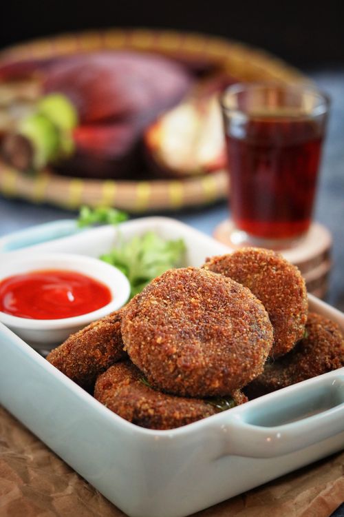 Free Crispy homemade falafel served with sauce and a refreshing drink. Stock Photo