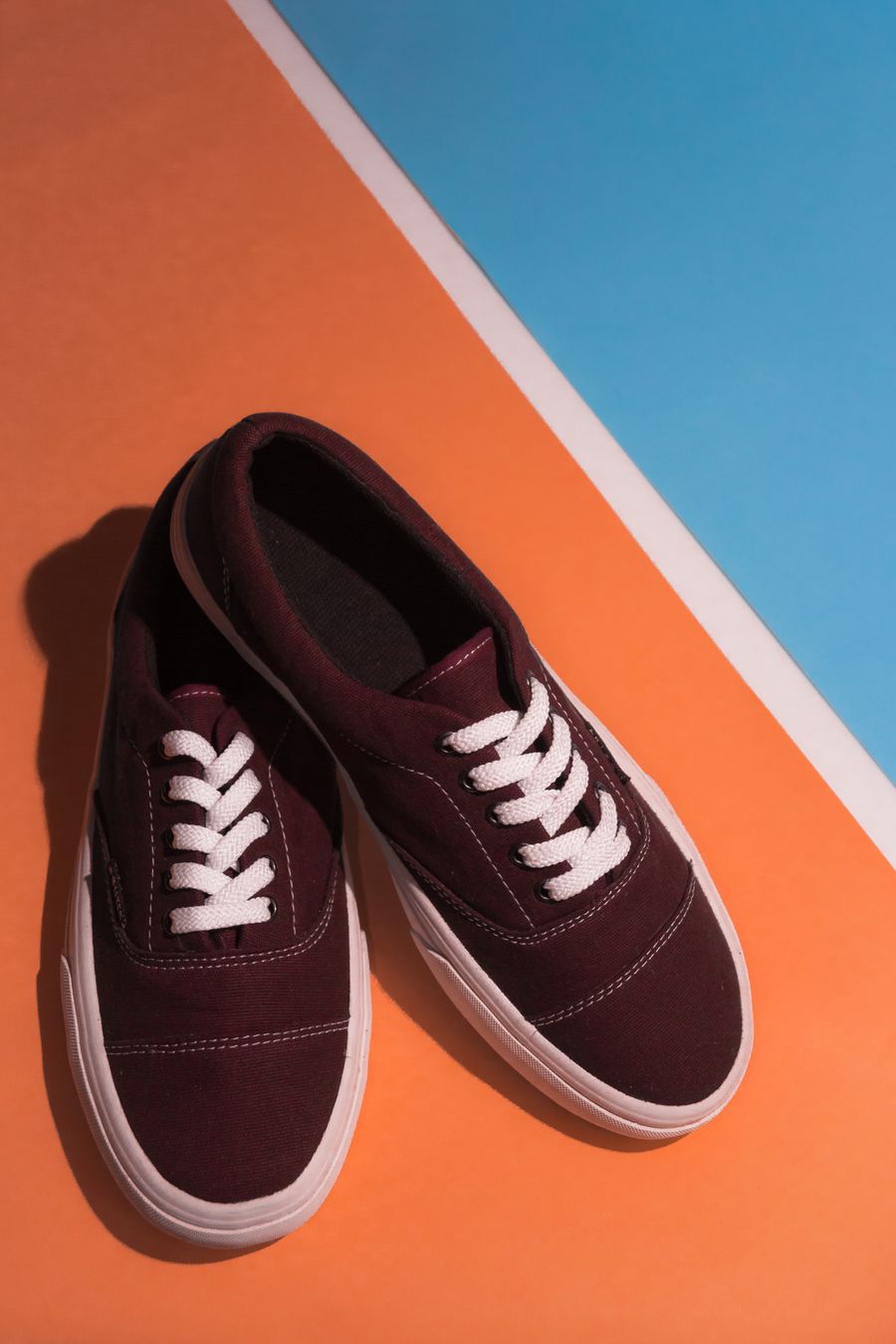 Plain burgundy canvas sneakers