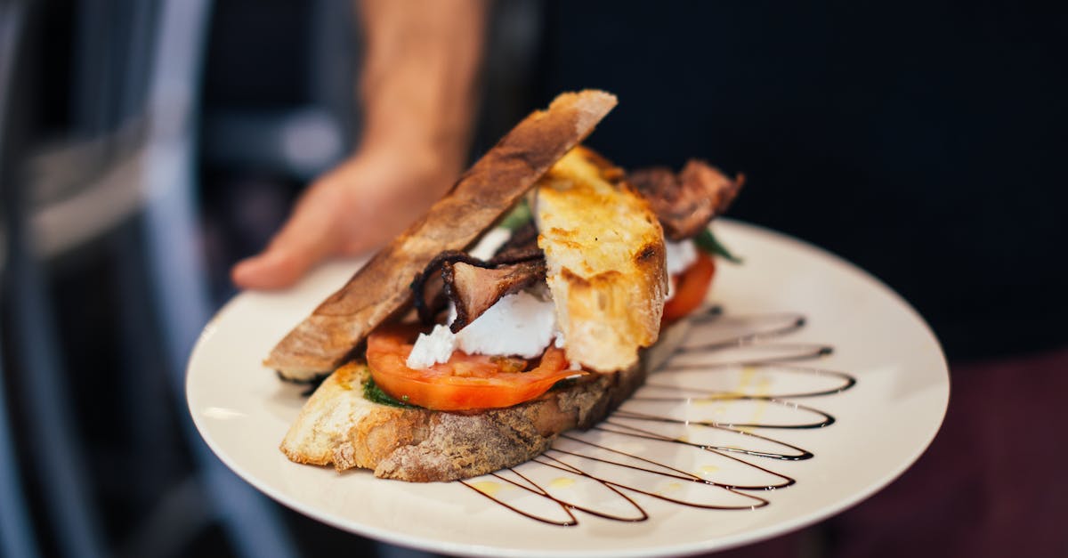 How to make an over easy egg sandwich