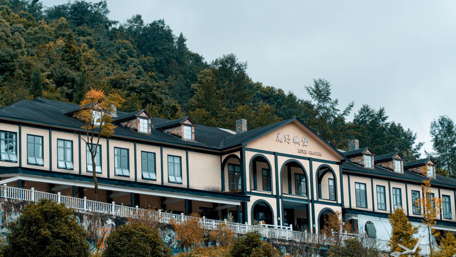 https://images.pexels.com/photos/5493091/pexels-photo-5493091.jpeg?auto=compress&cs=tinysrgb&h=650&w=940