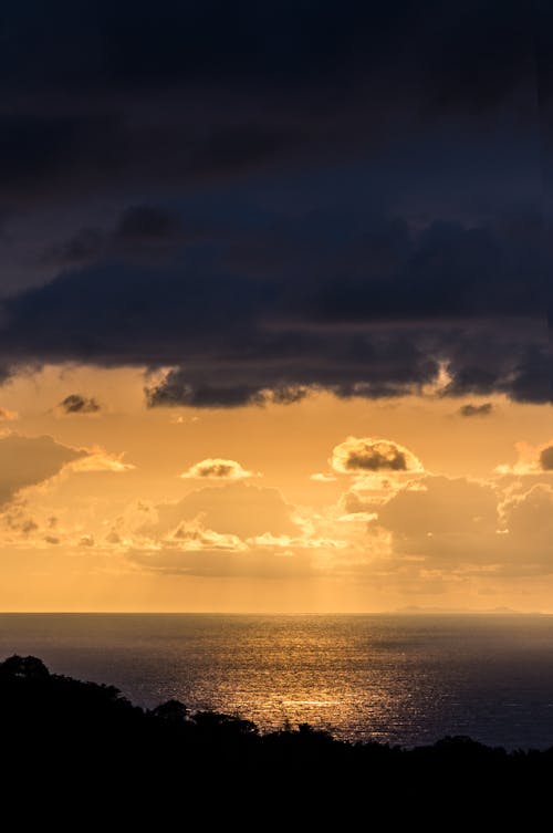 검은 구름, 구름, 깊은 바다의 무료 스톡 사진