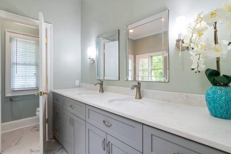 Mirrors And Faucets In Bathroom