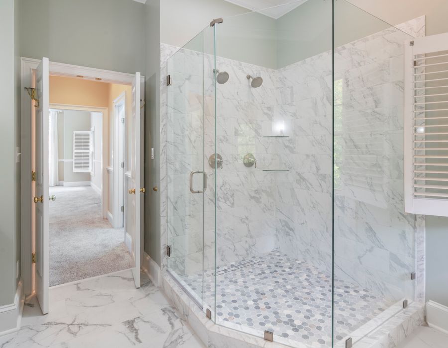 Shower remodeling in Home Gardens CA