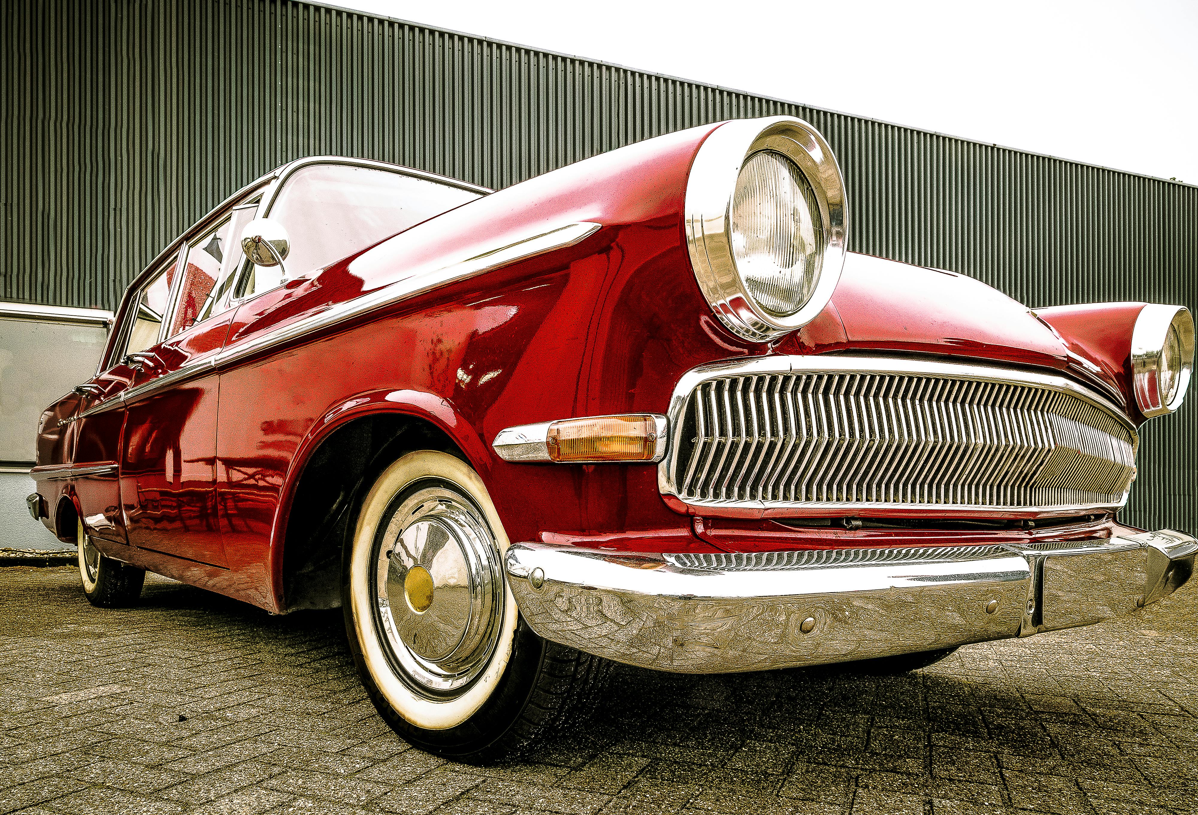 Top Automotive Innovations of the Past 100 Years – 1990s: On-board Diagnostics (OBD-II) — Photo by Mike van Schoonderwalt on 