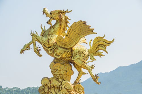 Free Gold Dragon Statue Stock Photo