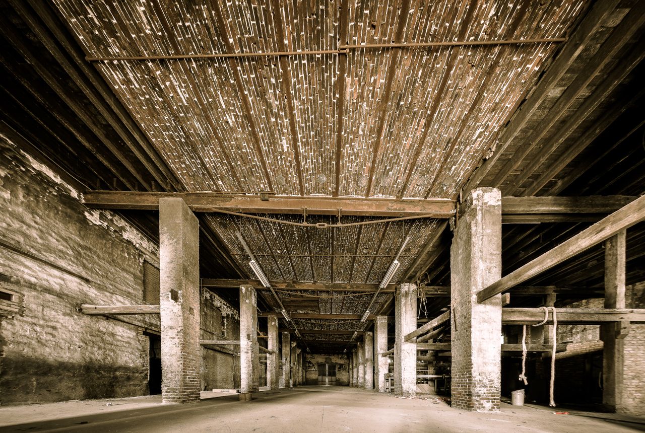 Storage & moves to storage Flint — removals work in progress