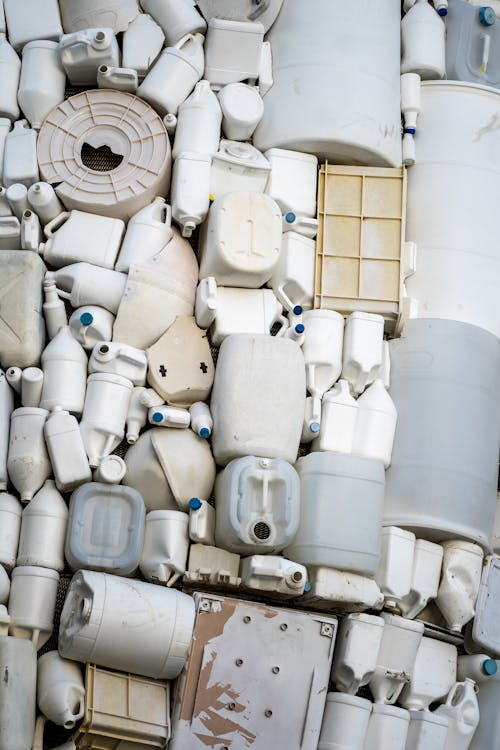 Δωρεάν στοκ φωτογραφιών με αχρησιμοποίητος, εμπορευματοκιβώτια, πλαστικά απόβλητα