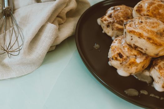 Cinnamon Bun Cookie Dough Nutrition Bar