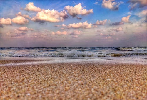 bulutlar, deniz, deniz kıyısında içeren Ücretsiz stok fotoğraf