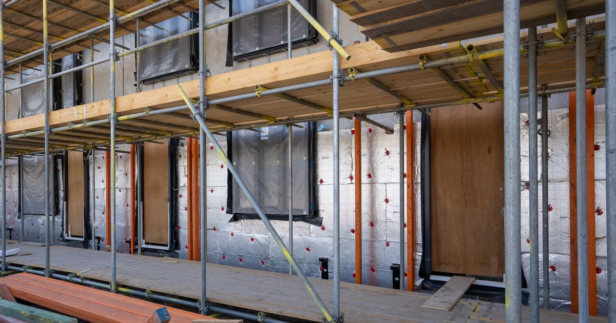Échafaudage pour la rénovation énergétique d'un immeuble en copropriété