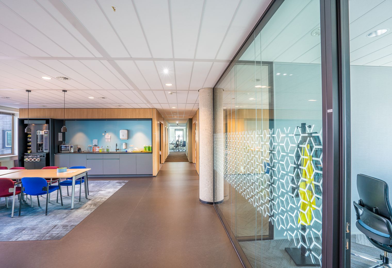 Commercial Decorating in Shacklewell — walls rolled to an even, flat finish