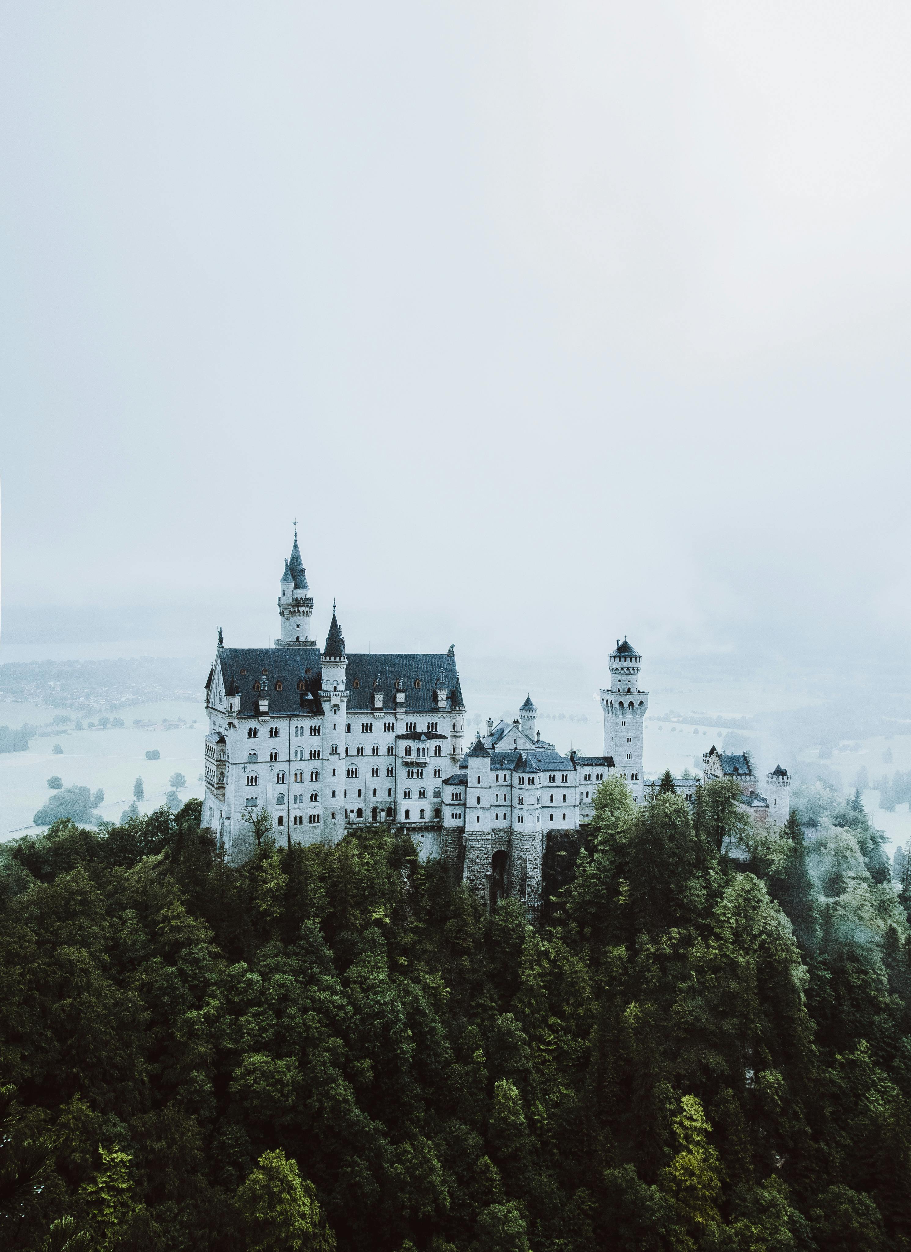 A Stroll Through History: How Royal York Crescent Bristol Became a Hidden Gem of Georgian Architecture