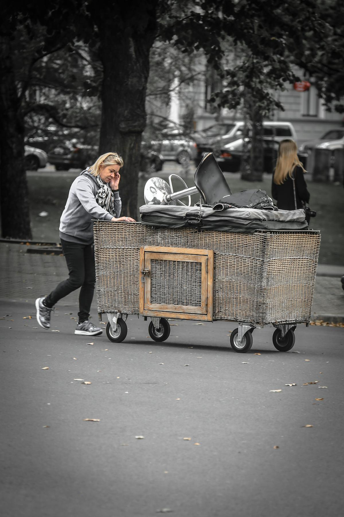 Estudiante cansado y desorganizado