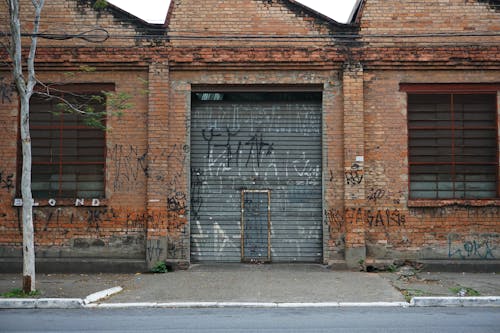 Fotobanka s bezplatnými fotkami na tému graffiti, mesto, priemyselná oblasť