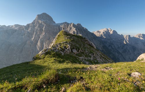 Fotobanka s bezplatnými fotkami na tému Alpy, cestovať, človek