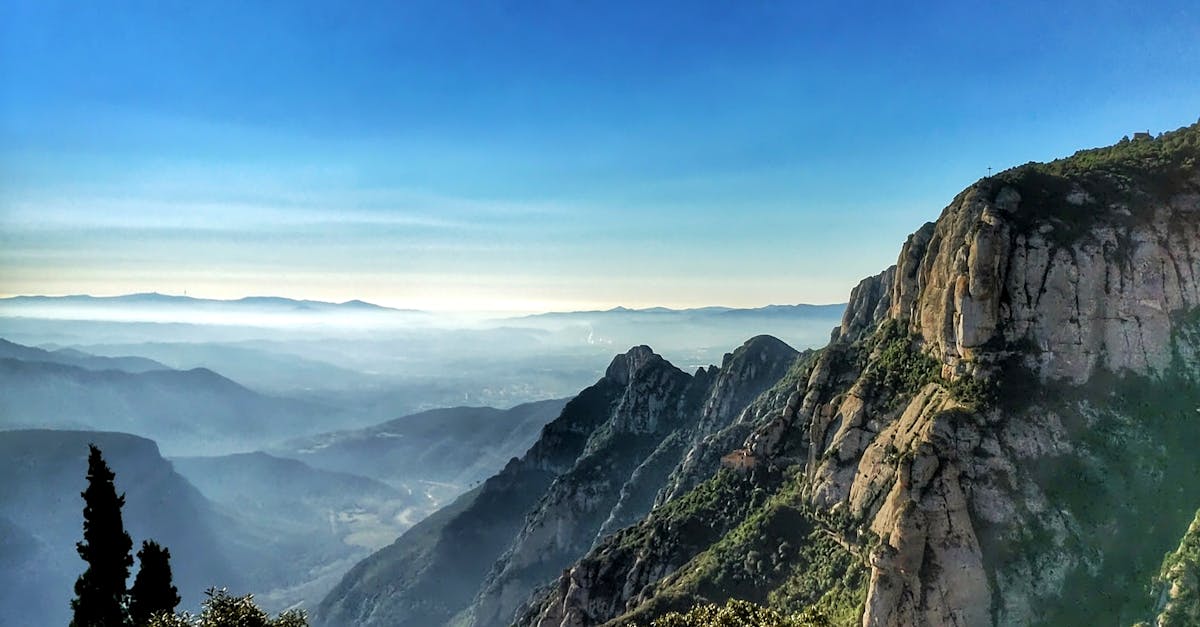 Transfiguration Glory: Seeing Christ’s True Nature Revealed on the Mountaintop Transfiguration Glory: Seeing Christ’s True Nature Revealed on the Mountaintop