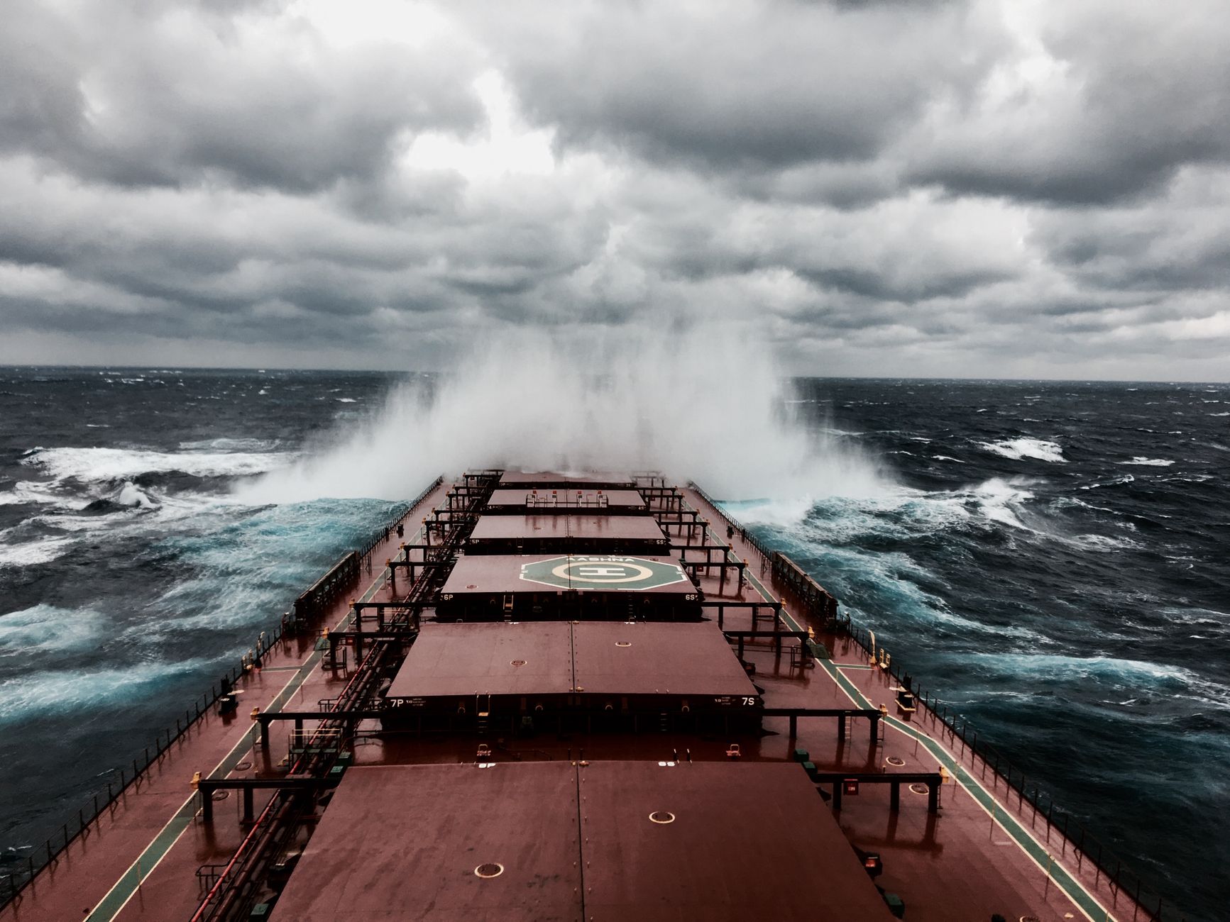 India Oilmeal Exports Navigate Global Headwinds: Impact of US-Iran Conflict and Red Sea Disruptions