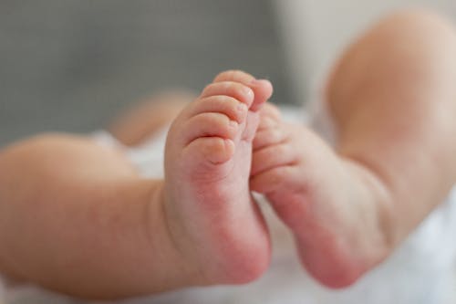 Free stock photo of baby, baby foot, cute