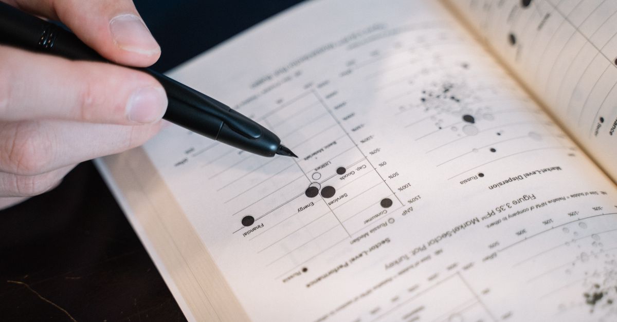 The 2025 Playbook: 7 Business Trends Every CEO Needs to Watch Now