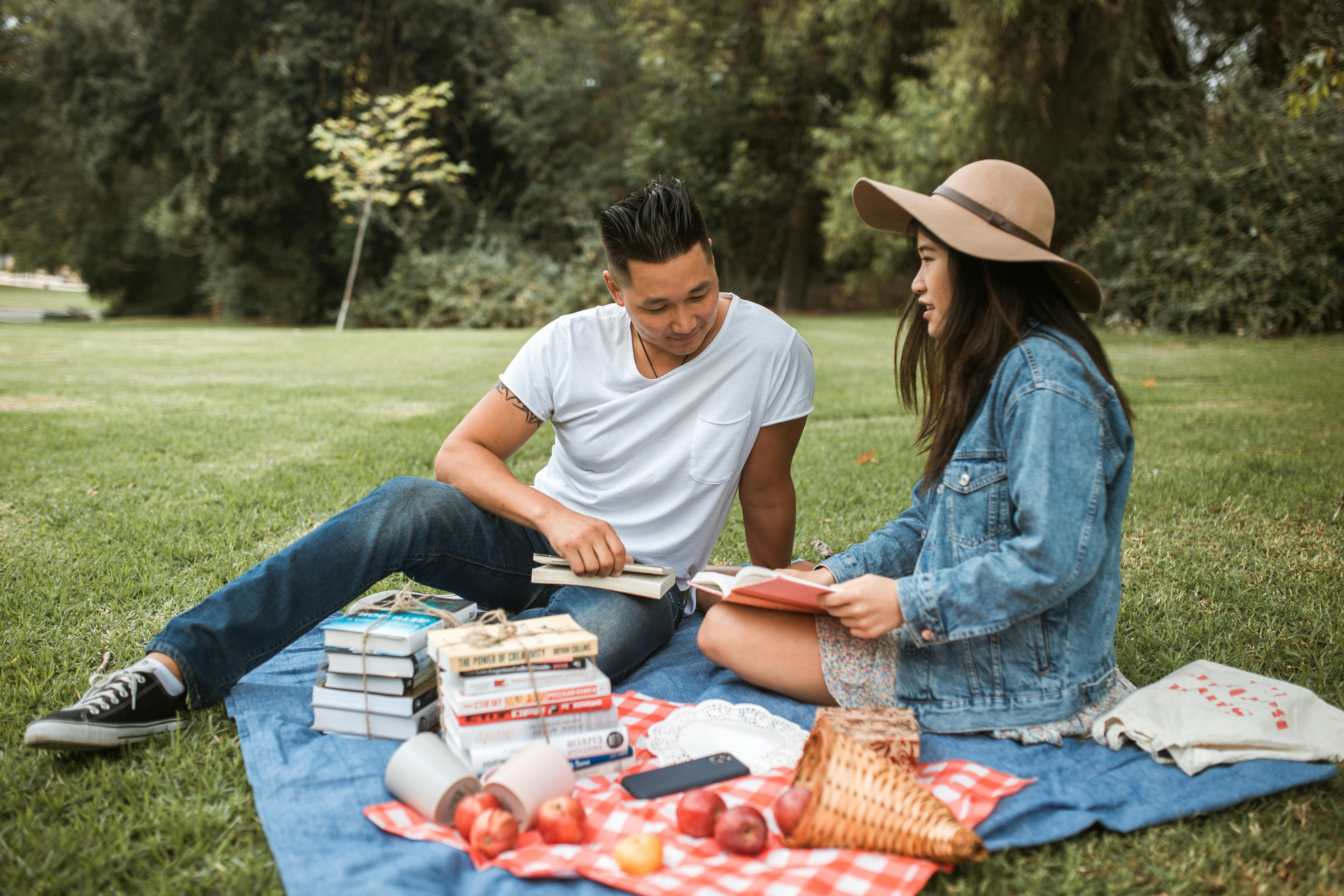 AI Fortune Telling for Couples: Shared Readings and Relationship Insights