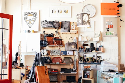 Free Assorted purses on shelves in shop Stock Photo