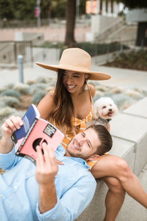 Free Happy Couple on a Date Stock Photo