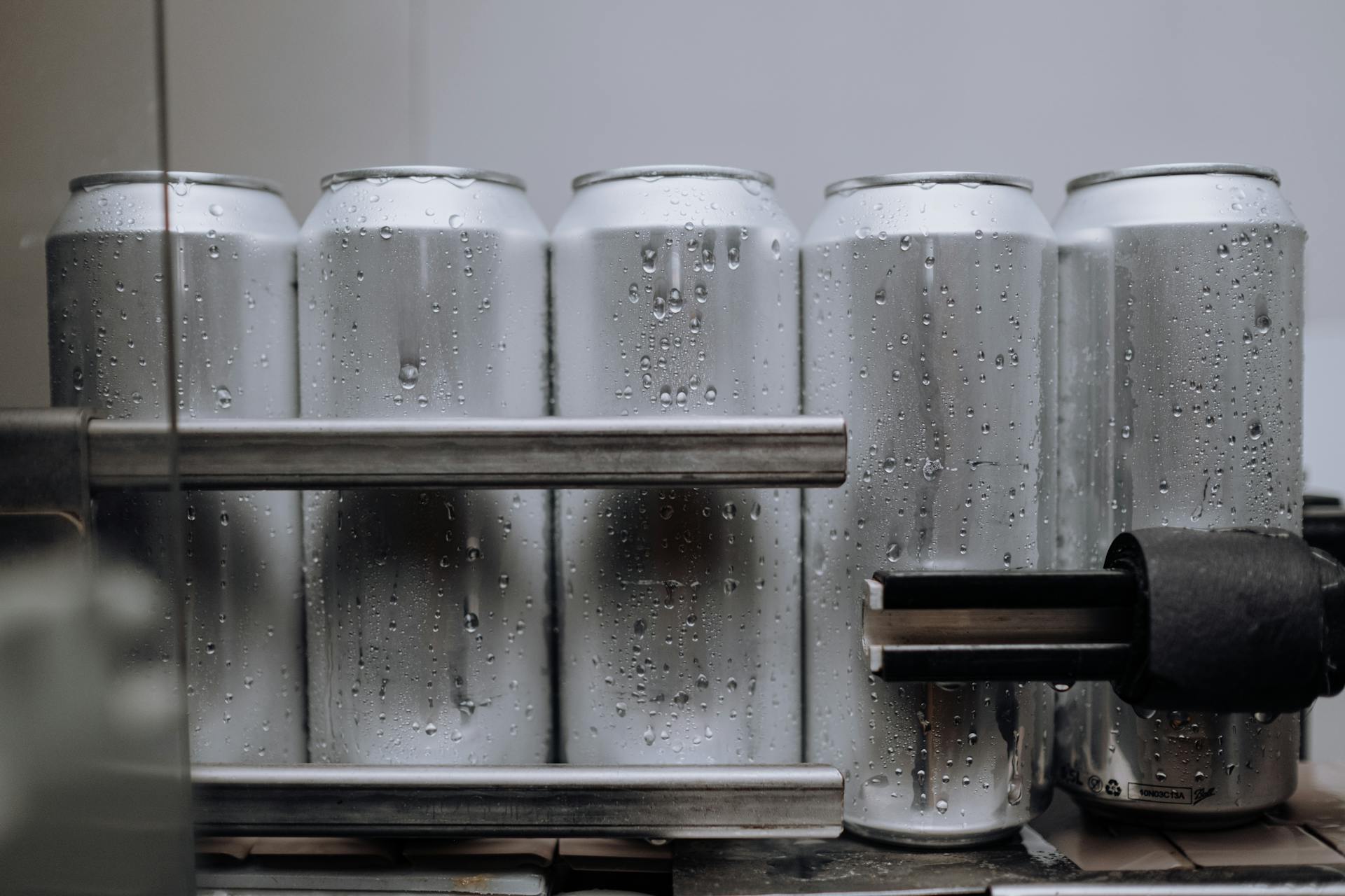 Condensation on Aluminum Drink Cans