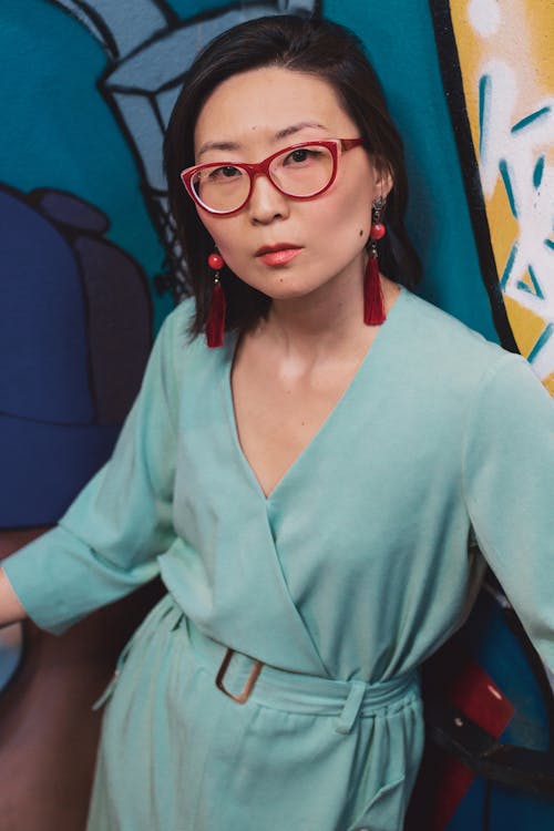 Ilmainen kuvapankkikuva tunnisteilla aasialainen nainen, asento, hyvin pukeutunut