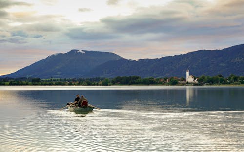 Základová fotografie zdarma na téma člun, hory, jezero