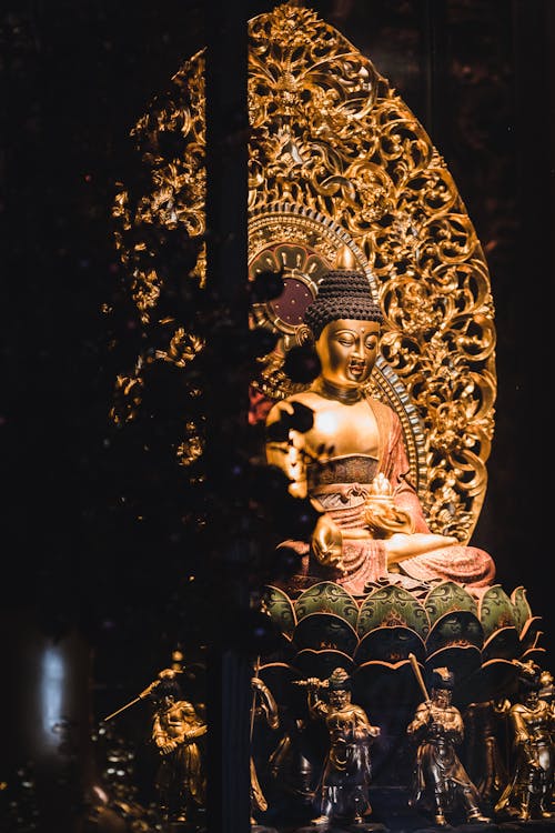 Golden Statue of Buddha