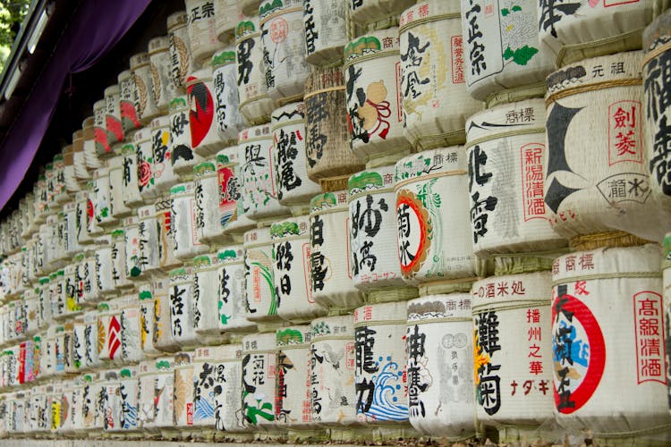 Souvenir Mugs With Chinese Writings 