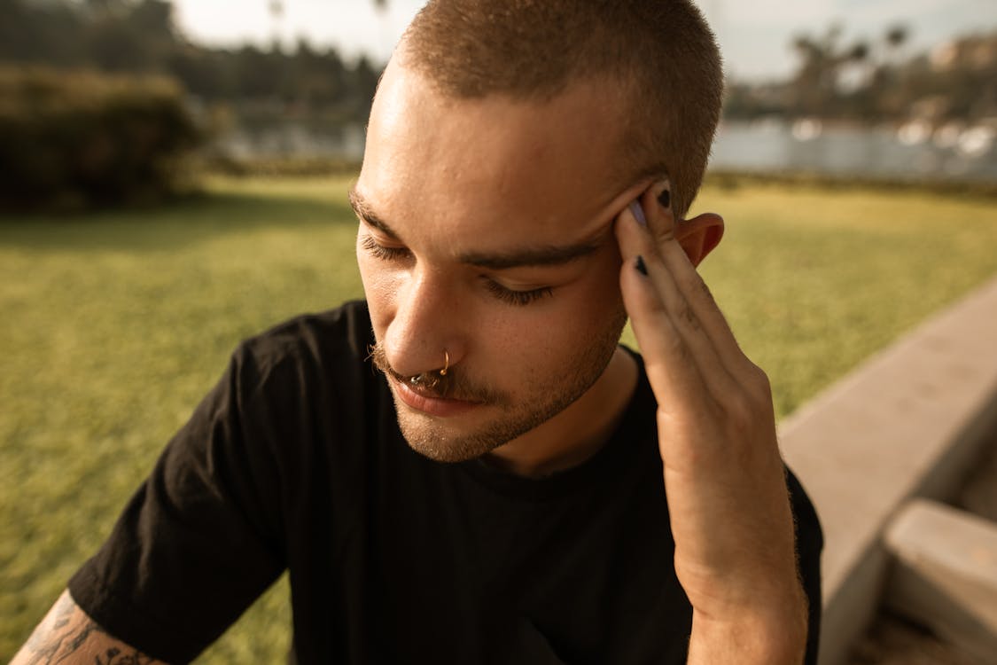 Gros Plan D'un Homme Stressé