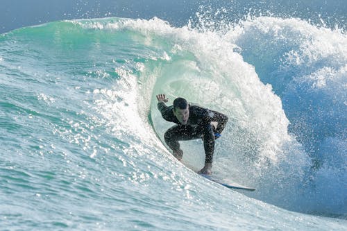 Immagine gratuita di fare surf, onda, persona