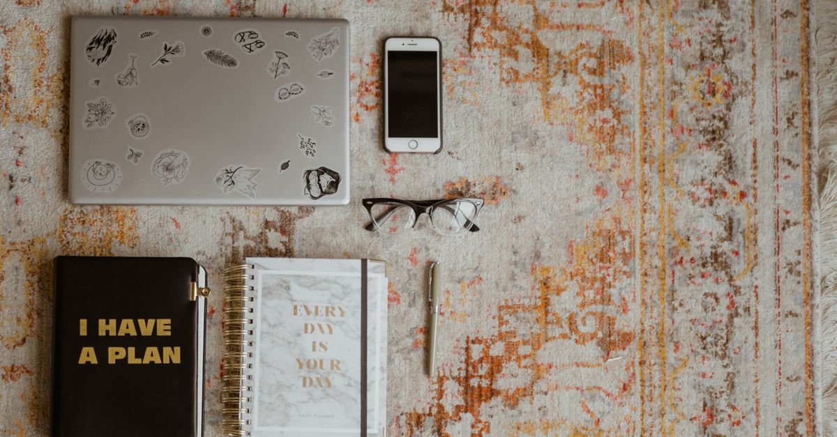 The Hidden Cost of Social Media for Your Productivity (And How to Reclaim Your Focus)