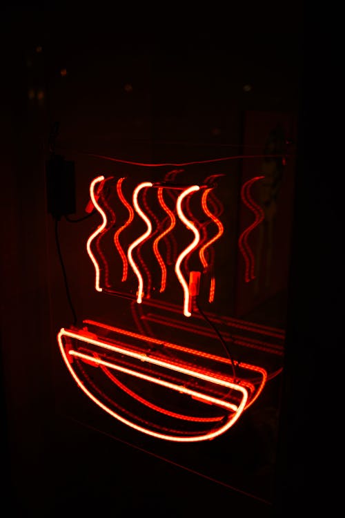 Bezpłatne Darmowe zdjęcie z galerii z czarne tło, neonowy znak, oświetlony Zdjęcie z galerii