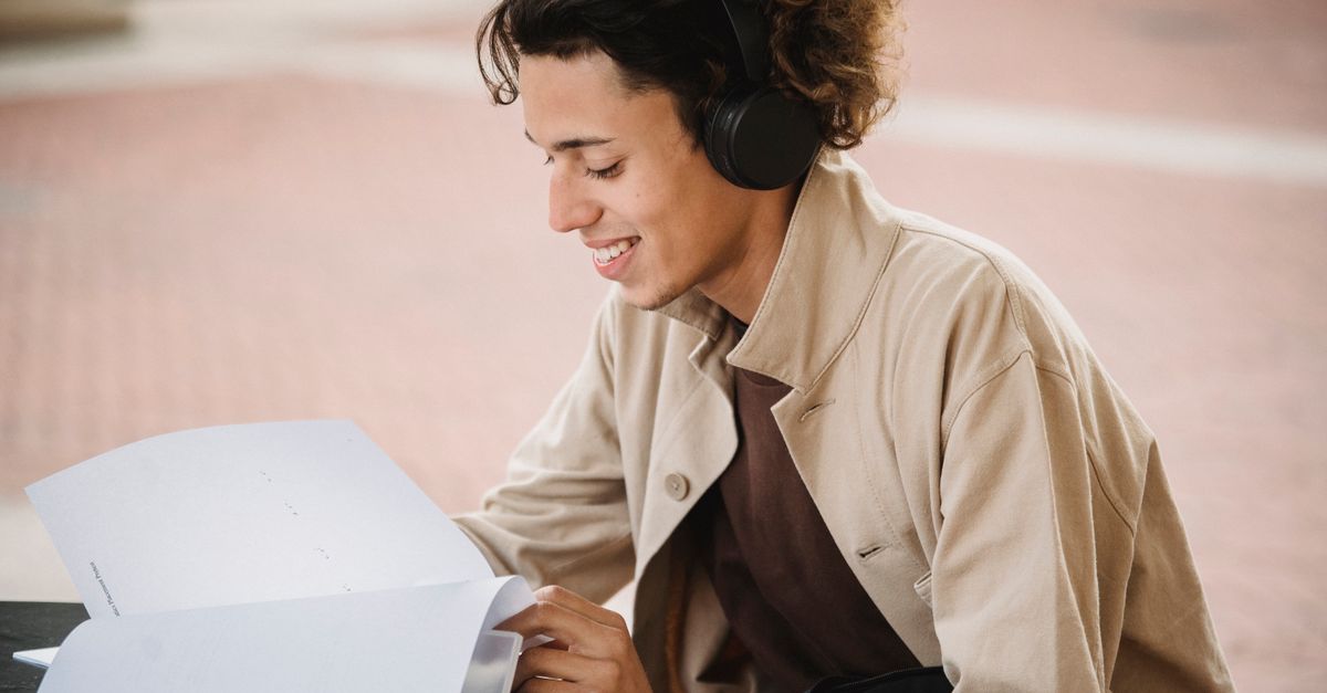 7 Estrategias Clave para Mejorar tu Comprensión Auditiva en Español