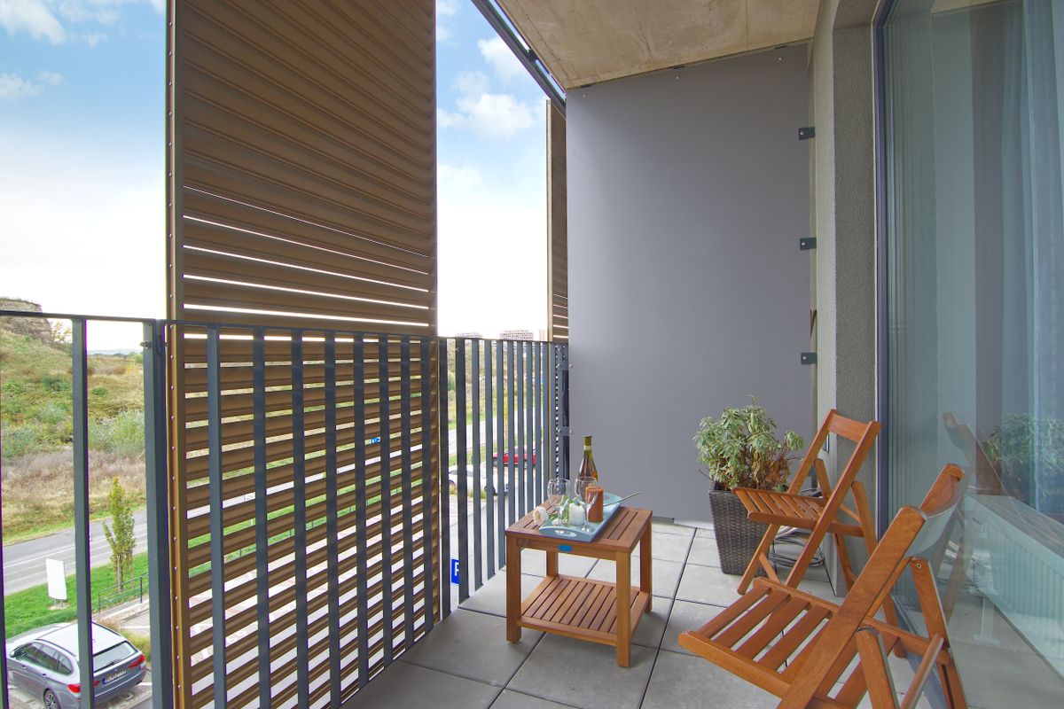 DIY-Balkon-Sichtschutz: 5 einfache + kreative Ideen zum Umsetzen — Schritt-für-Schritt-Anleitung