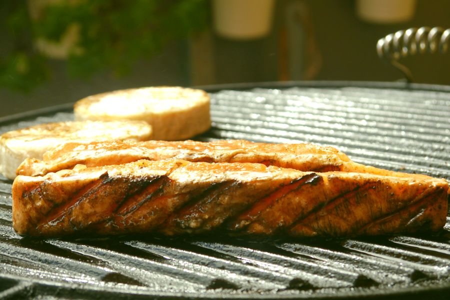 Salmon glaze recipes — grilled salmon steak with grill marks illustrating the char technique