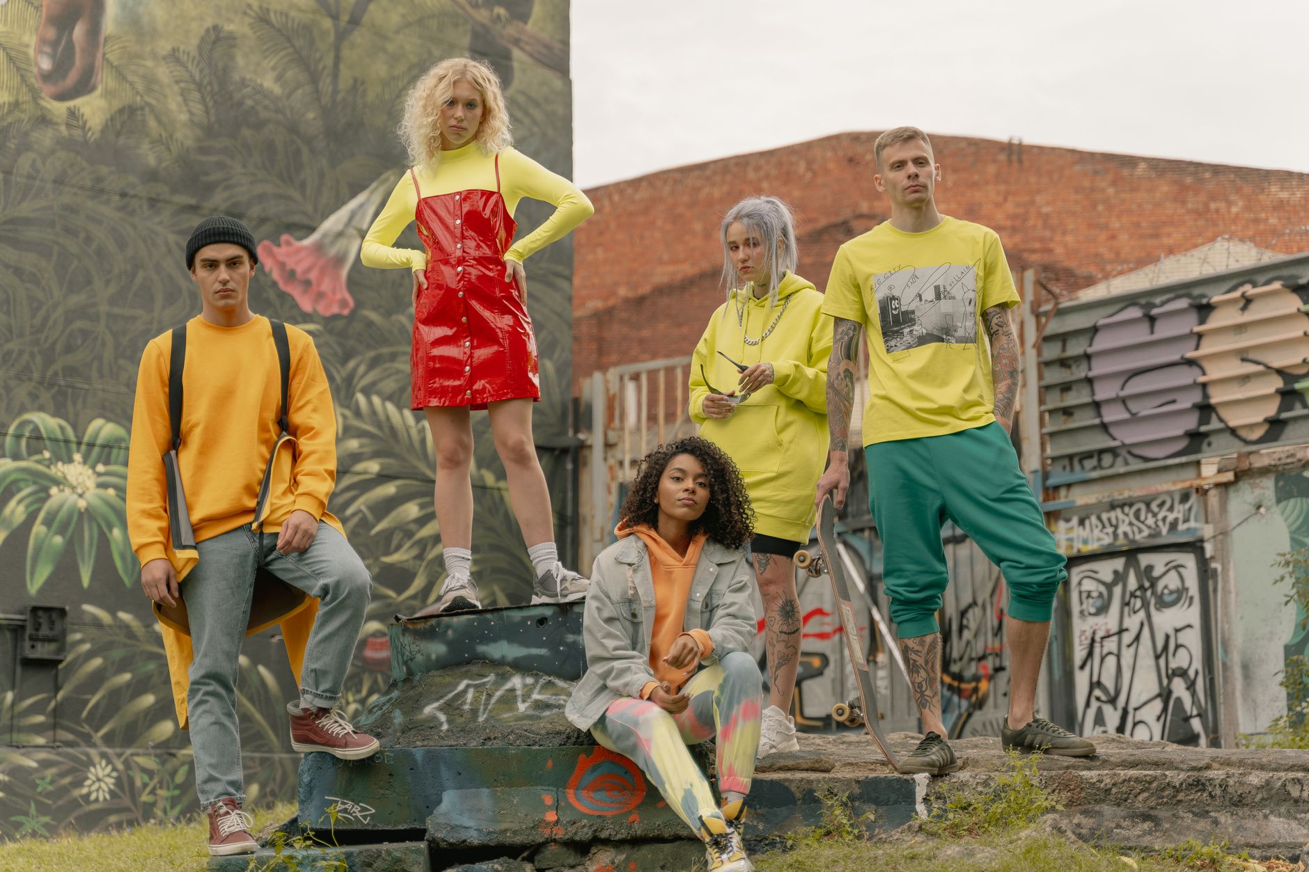 How Color Theory Applies to Streetwear Design