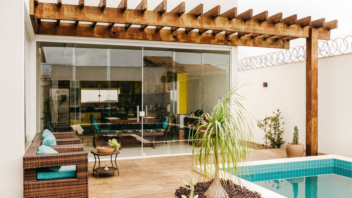 Aménager une terrasse couverte sans permis de construire - illustration