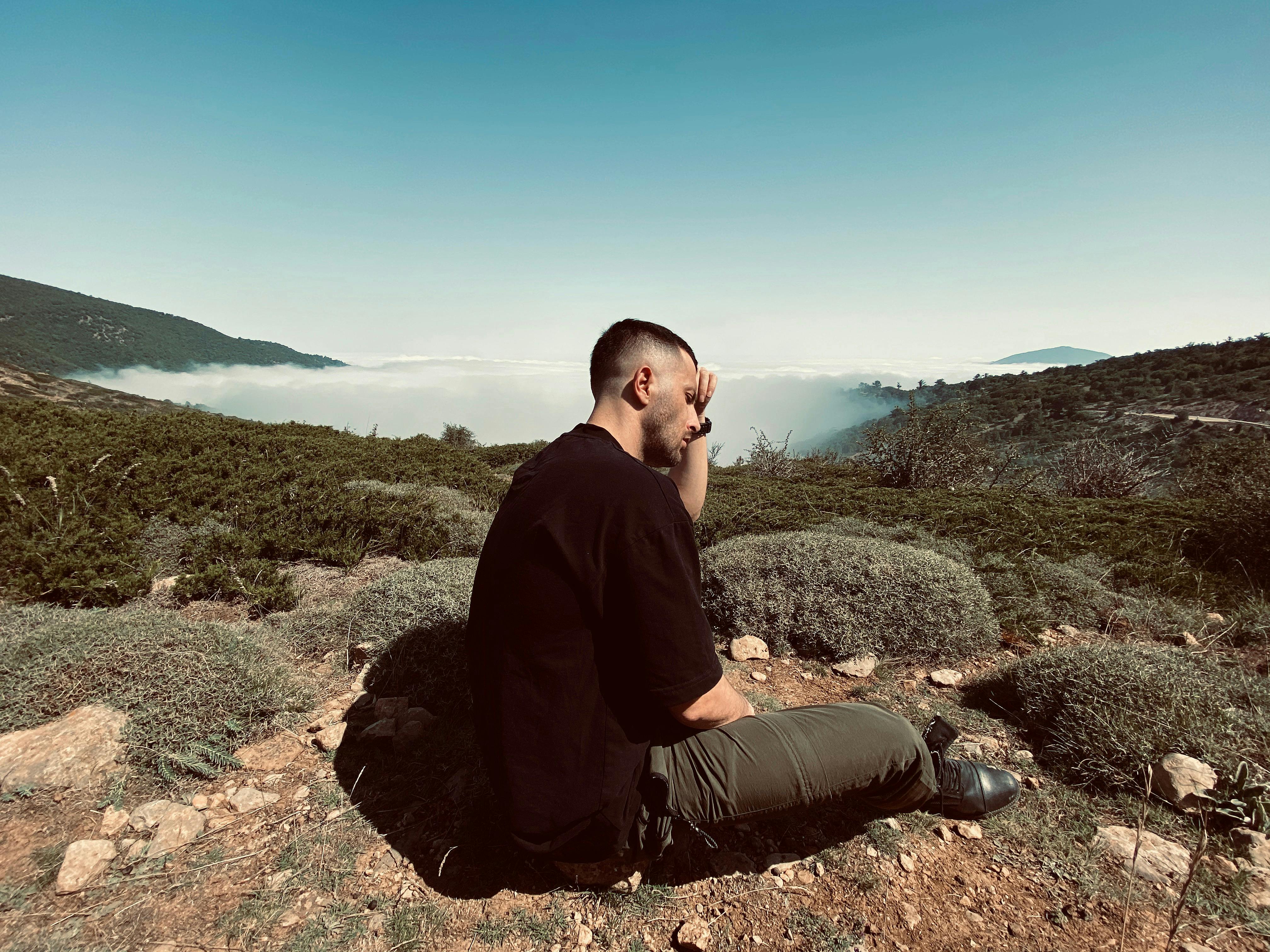 Channing Tatum posts cryptic poem after ex Zoë Kravitz gets engaged to Harry Styles - Page Six — Photo by behrouz sasani on P