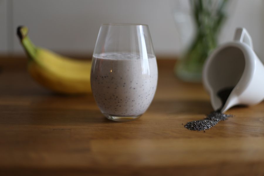 Smoothie glass with chia seeds and banana