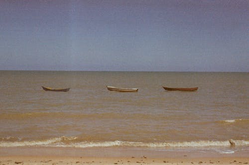 Darmowe zdjęcie z galerii z film 35 mm, fotografia analogowa, łódź
