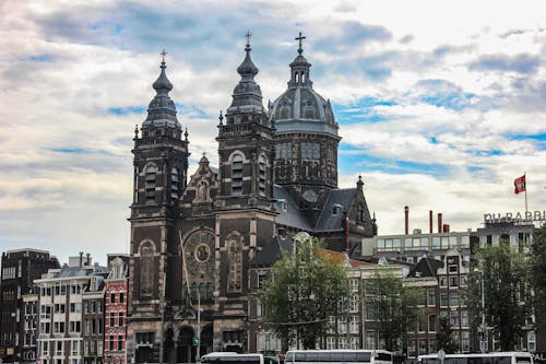 Kostnadsfri bild av amsterdam, arkitektonisk design, blå himmel