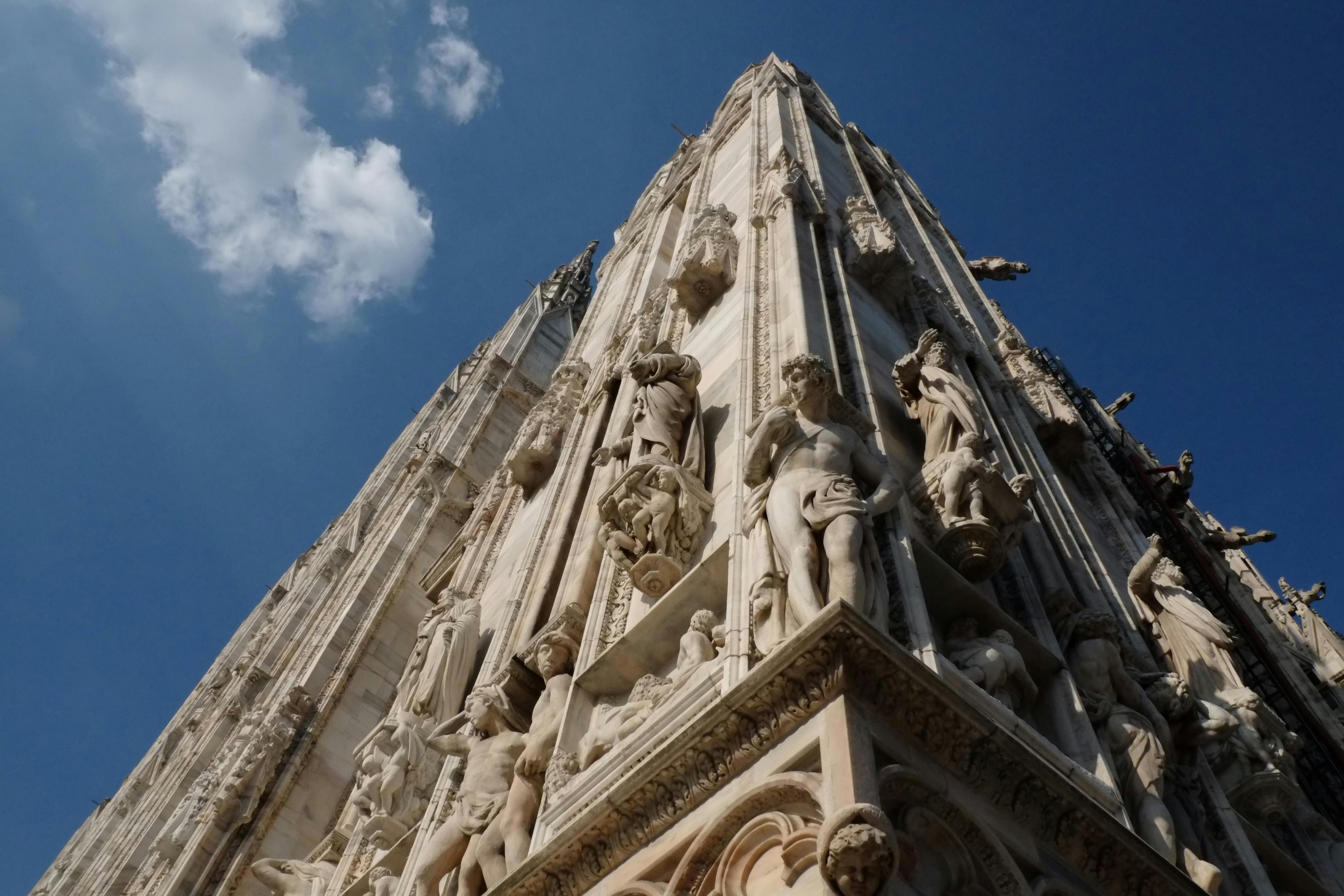statues on the milan cathedral