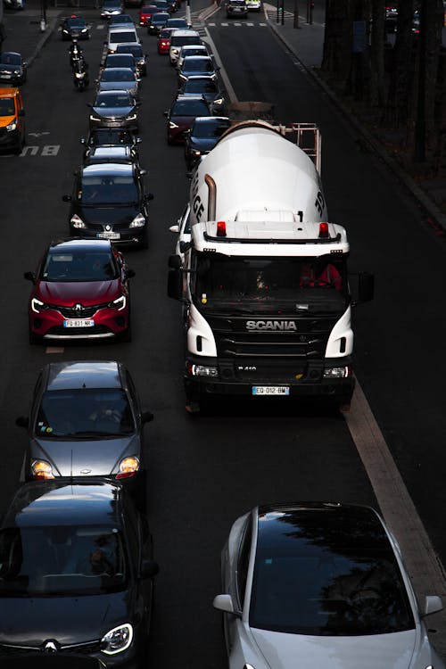 Gratis lagerfoto af biler, bytrafik, lastbil