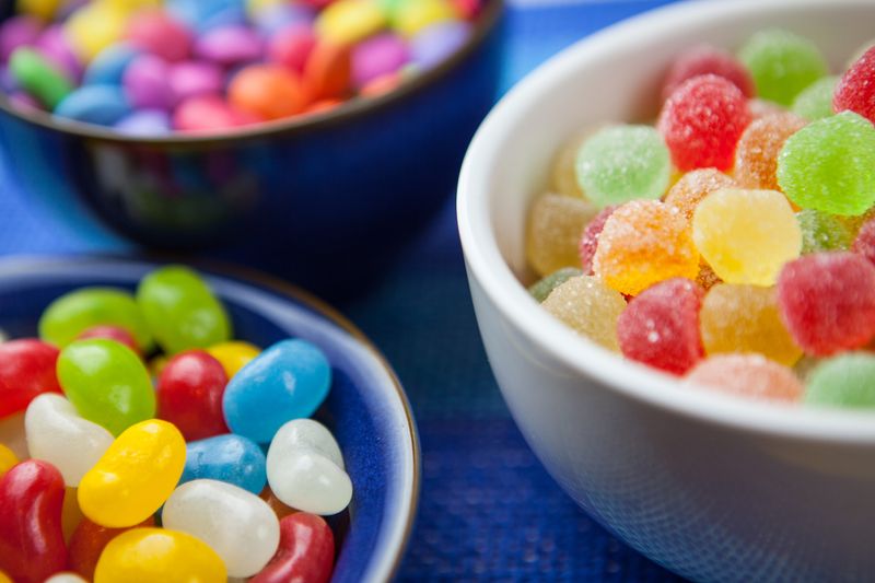 How Sugar Damages Your Teeth