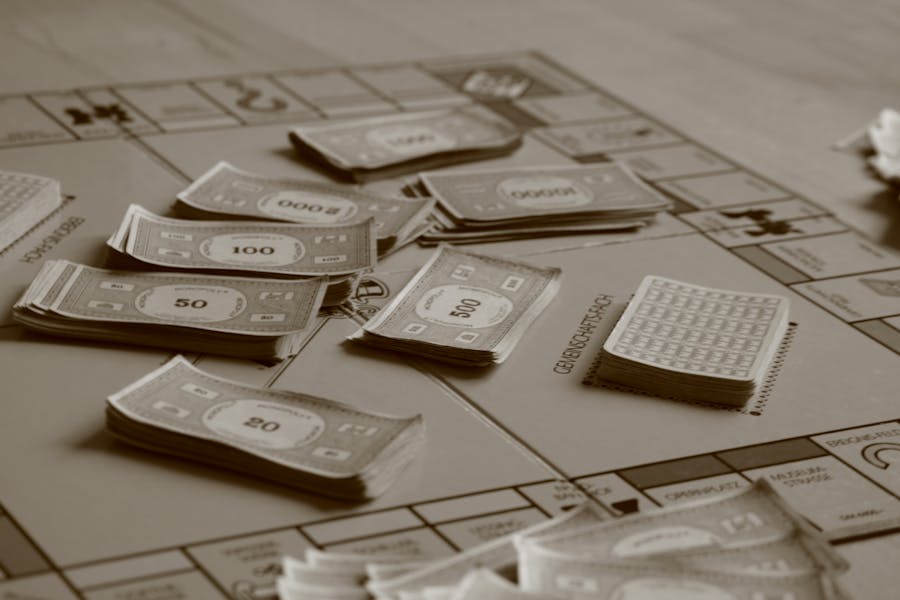 Monopoly Classic board and components
