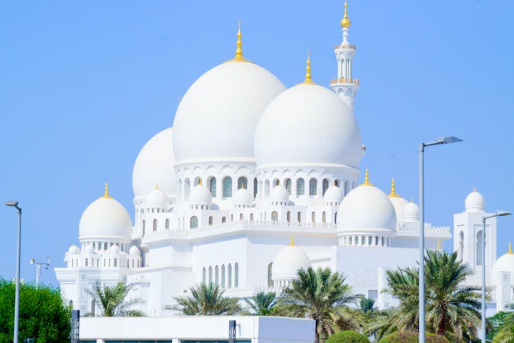 Sheikh Zayed Mosque Under Blue Sky