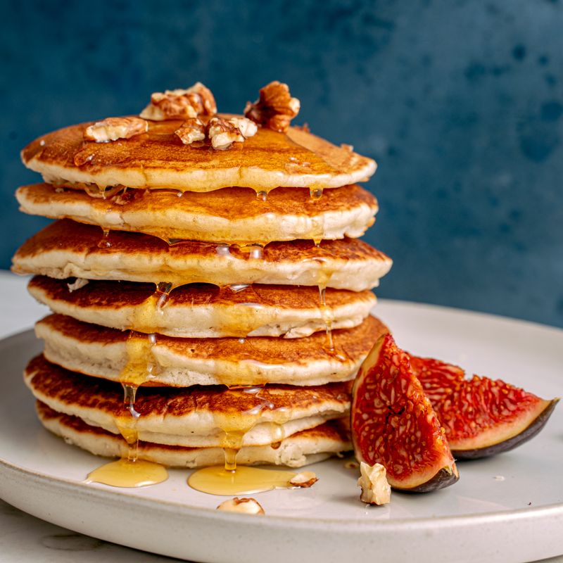 Quick Semolina Pancakes with Honey and Nuts